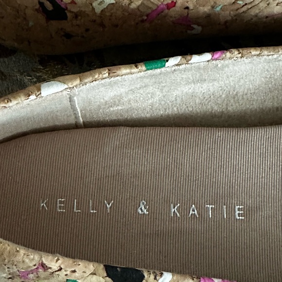 Colorful “Cork” pattern flats - Picture 3 of 5